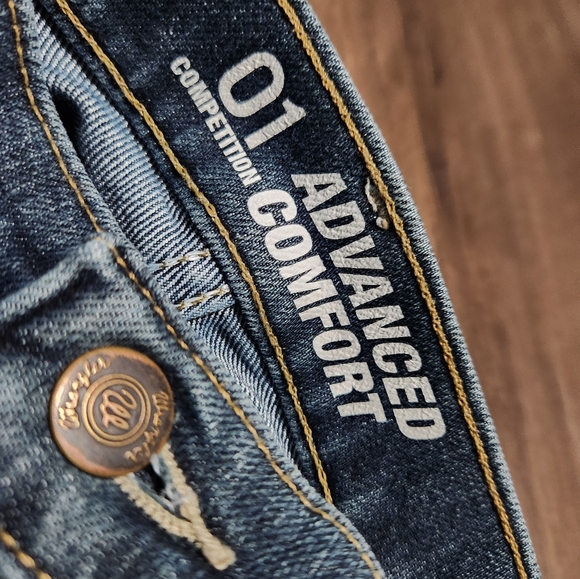 Men's 20X Wranglers. - Picture 2 of 4